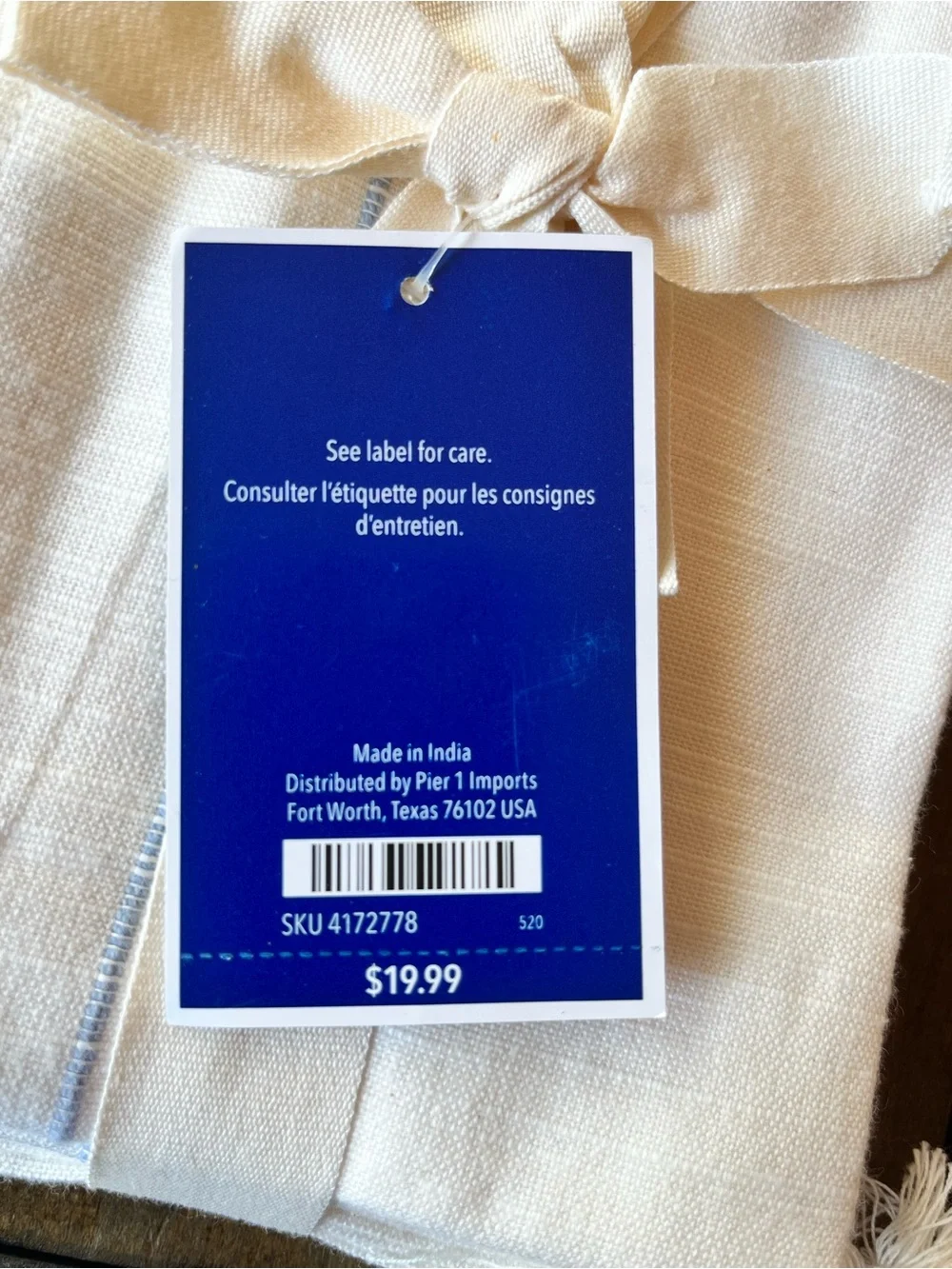 Pier 1 Cream Napkin Set of 4 with Light Blue Trim and Tassels NWT Coastal Vibes